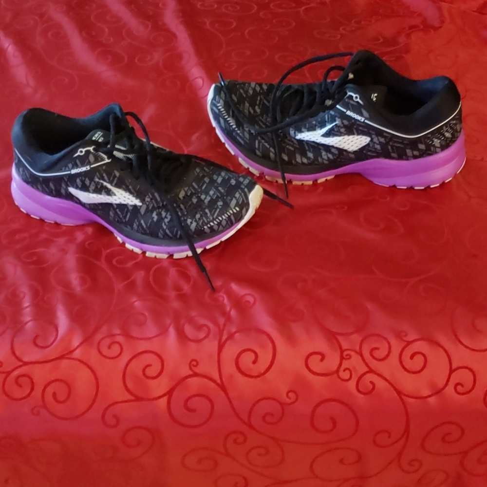 Brooks Launch 5 Running Shoes